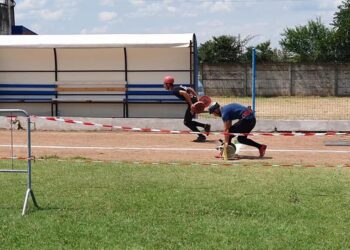 Doi soldați din cadrul Lotului Sportiv al ISU Timiș se antrenează intens pentru finala Competiției Naționale a Serviciilor Profesioniste pentru Situații de Urgență