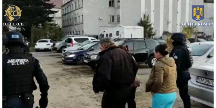 Trei percheziții efectuate pe raza județului Timiș, într-un dosar de trafic de minori