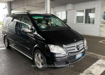 Autoturism căutat de autoritățile italiene din anul 2019, găsit de polițiștii de frontieră în Vama Cenad