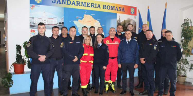 Sesiuni de pregătire a jandarmilor în domeniul acordării primului ajutor medicale de bază, la sediul Grupării de Jandarmi Mobile ”Glad Voievod” Timișoara