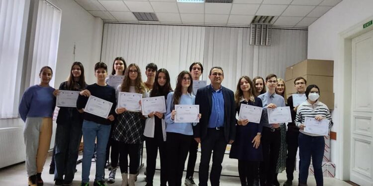 IȘJ Timiș i-a premiat pe elevii timișeni care au obținut media 10 la examenele de Evaluare Națională și Bacalaureat 2022