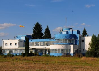 Ministerul Dezvoltării a semnat contractul de reabilitare a Aerodromului Cioca