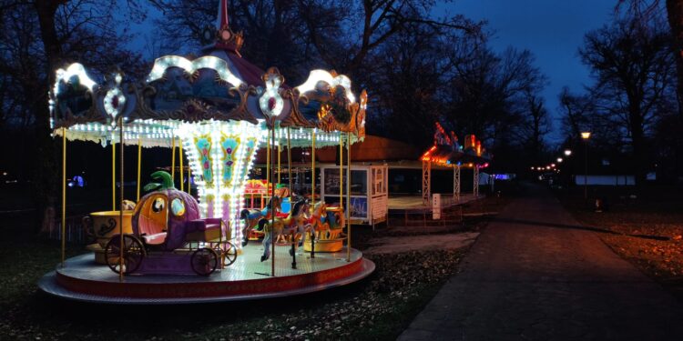 Parcul Crăciunului este deschis inclusiv în zilele de 25, 26 și 27 decembrie