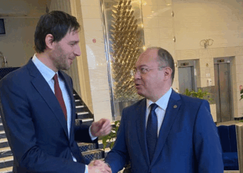 Ministrul Bogdan Aurescu a avut o întrevedere bilaterală cu omologul său olandez, la Sibiu