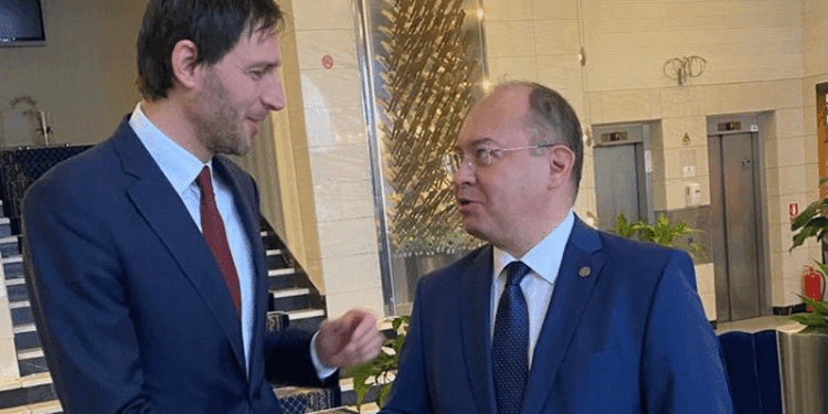 Ministrul Bogdan Aurescu a avut o întrevedere bilaterală cu omologul său olandez, la Sibiu