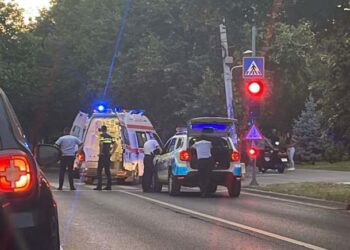 Accident cu două victime, după ce un pieton a fost lovit de un scuter, la Timișoara!