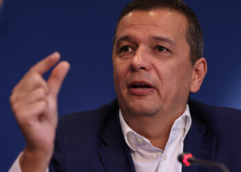 Sorin Grindeanu taie în carne vie: mii de bugetari, în pericol să-și piardă locul de muncă!