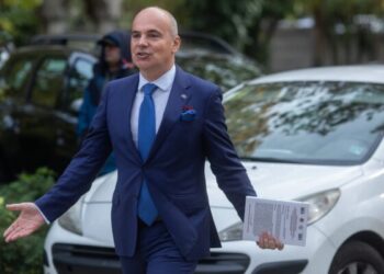 Rareș Bogdan amenință cu ieșirea de la guvernare: „I-am atras atenția lui Iohannis!”