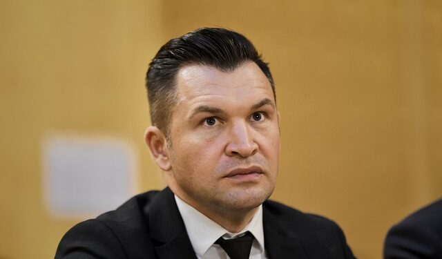 Ionuț Stroe traduce pe înțelesul alegătorilor circul făcut de Șoșoacă: Niște scandalagii și clovni