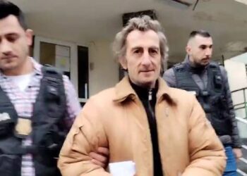 Barbatul care a incendiat masina sefului de la Piete Timisoara, internat la Psihiatrie 30 de zile!