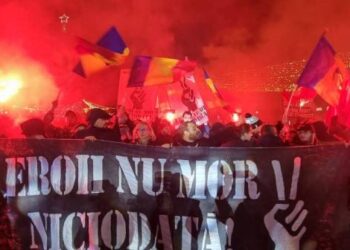 Păcat de sângele vărsat! Cine uită este complice! Marșul suporterilor din Timișoara, omagiu pentru eroii Revoluției!