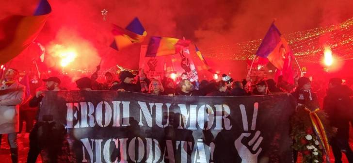 Păcat de sângele vărsat! Cine uită este complice! Marșul suporterilor din Timișoara, omagiu pentru eroii Revoluției!