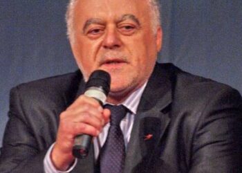 Acuzat că a luat de 7 ori șpagă într-o săptămâna, între 100 și 2000 de euro, medicul Marian Gașpar, trimis în judecată!