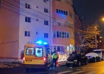 Mamă și fiu, găsiți morți într-un apartament!