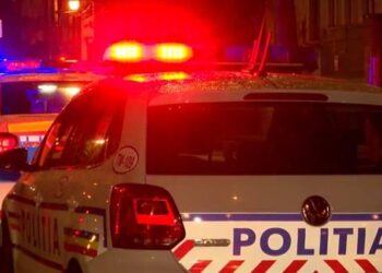 Bărbat bătut și amenințat cu moartea de nevasta. Scandal în familie, oprit de polițiști!
