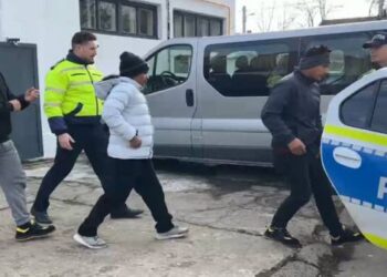 Crimă sângeroasă între refugiați! Două găști de afgani și pakistanezi au vărsat sânge pe teritoriul României!