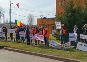 Protest la STPT. Soferi si vatmani, in strada!