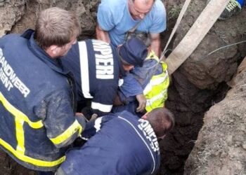 Tragedie! Tânăr de 24 de ani mort, după ce a fost înghițit de un mal de pământ!