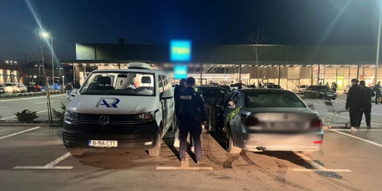 ‘Festival’ de drifturi intrerupt de politisti, la Timisoara. S-a lasat cu amenzi si permise retinute.
