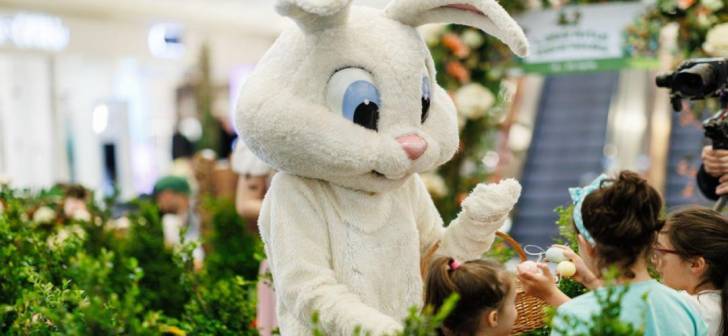 Iulius Town Timisoara ii invita pe cei mici la egg-hunt cu premii dulci, intalniri cu Iepurasul de Paste