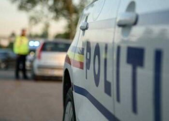 Și drogat, și cu numere false la mașină. Ce decizie a luat un tânăr șofer când polițiști l-au tras pe dreapta