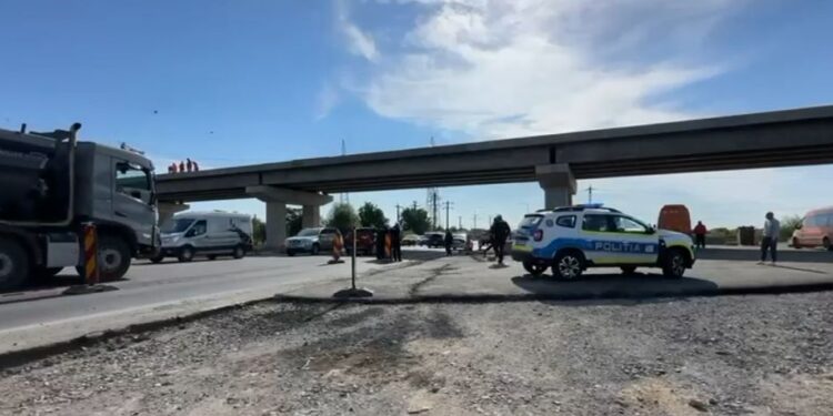 Muncitor pe santierul de la Centura Sud Timisoara lovit de o camionetă, în stare gravă la spital!