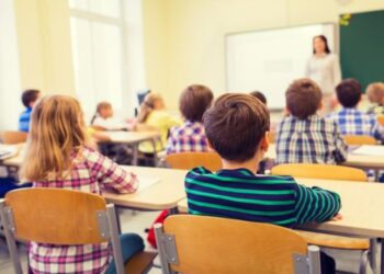 O nouă zi liberă pentru elevi și profesori. De ce și când a fost stabilită