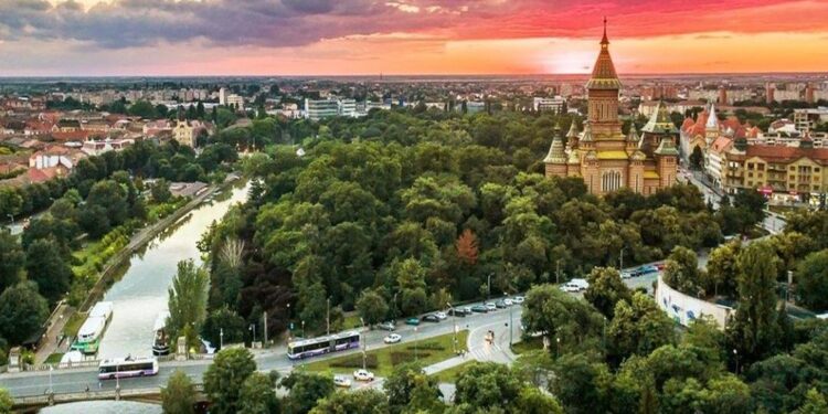 Dupa caniculă, vin ploi și zile răcoroase. Anunțul meteorologilor