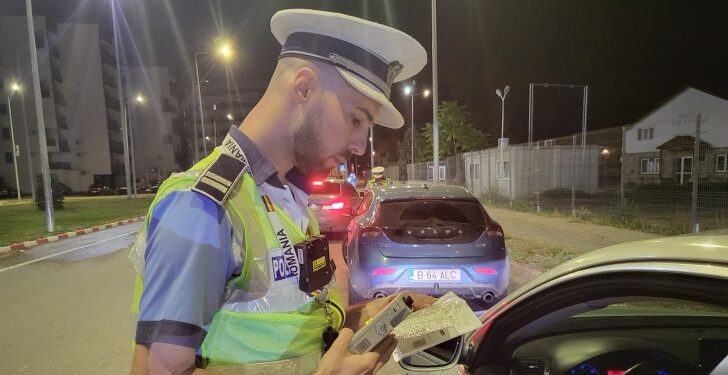 Traficanți de droguri, capturați pe stradă. Fugeau de pușcărie