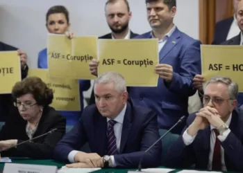 AUR protestează la ASF împotriva majorării RCA: Românii plătesc lăcomia politicienilor