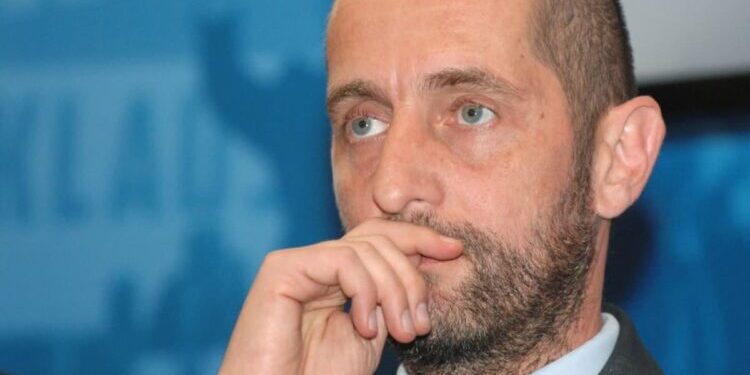 Dragoș Damian, scrisoare către Burduja: România stă pe infrastructura construită de ”odiosul” Ceaușescu. Nu s-a adăugat aproape nimic în ultimii 35 de ani