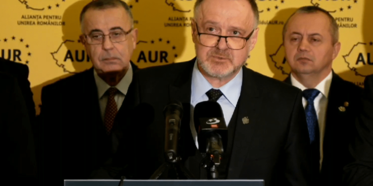 Sorin Lavric (AUR): România arde, iar Nicu și Marcel se ceartă pentru ciolan