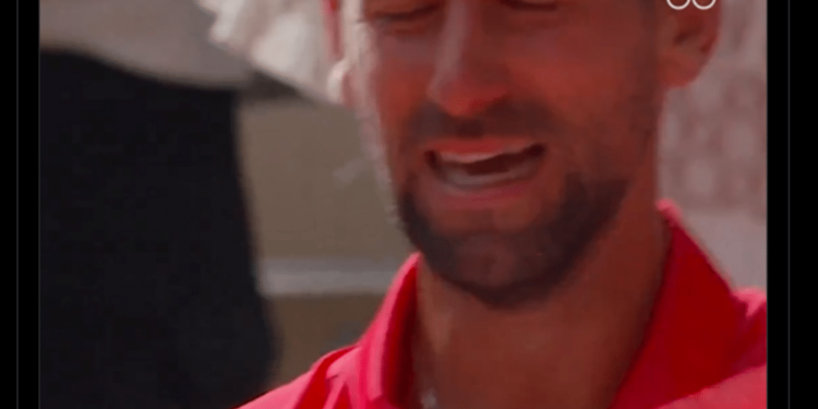 Djokovic, în lacrimi, câştigă primul său titlu olimpic