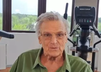 Prima apariție a lui Florin Piersic, după problemele de sănătate: „M-ați recunoscut? Nu cred, nu cred!”