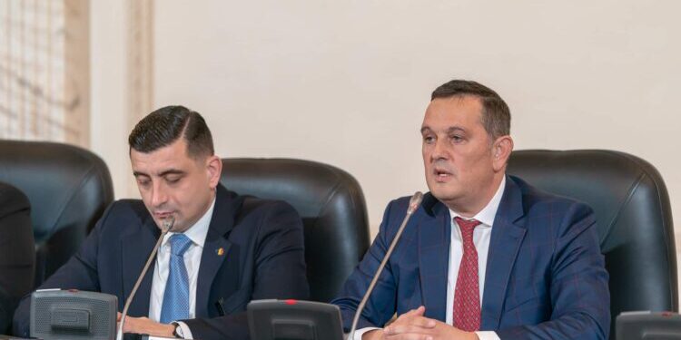 Gheorghe Piperea (AUR): Pensiile au crescut doar pentru speciali. Mugur Isărescu are și pensie specială, și salariu la stat. Cam micuțe. Doar 36 de mii euro/lună