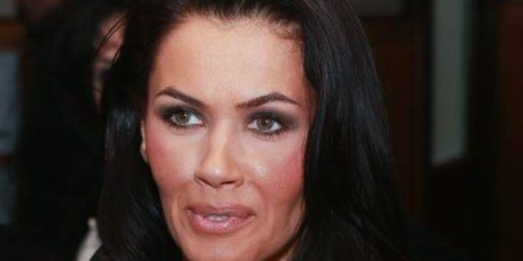 Diva Oana Zăvoranu e ca vinul, pe măsură ce îmbătrânește, ea devine tot mai frumoasă!