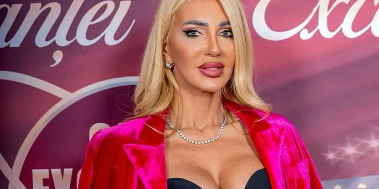 În plin divorț, diva și soția lui Bogdan Vasiliu, rapidistul reținut de DNA, a transmis un mesaj neașteptat: „Mi-am făcut duș, m-am fardat…”