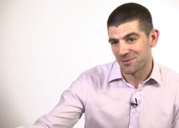 Dragoș Bucurenci a recunoscut pe blogul său că este bisexual