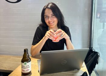Kombucha – cel mai bun mod de a-ți bea probioticele zilnic