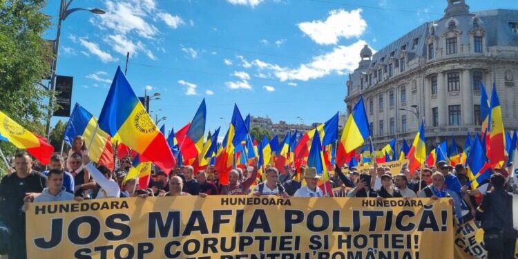 AUR: Avem de-a face cu un sistem dictatorial care refuză să facă tranziţia democratică a puterii