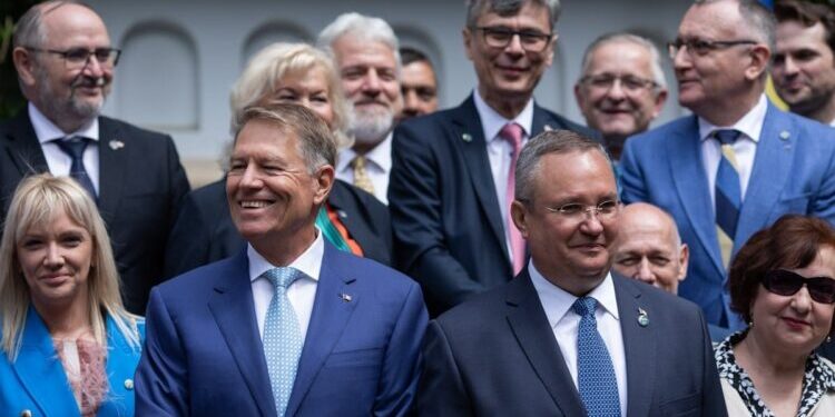 ”Nicolae Ciucă a fost singurul lider de partid, care era și candidat, care a protestat și i-a luat apărarea lui Călin Georgescu, după ce BEC a dispus retragerea propagandei electorale online”
