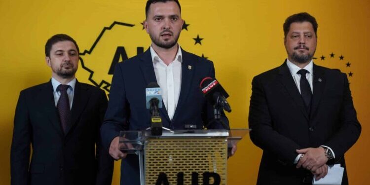 Mihai Enache (AUR): Asistăm la un blocaj abuziv în Parlament! Ilie Bolojan și Ciprian Șerban obstrucționează demiterea lui Klaus Iohannis