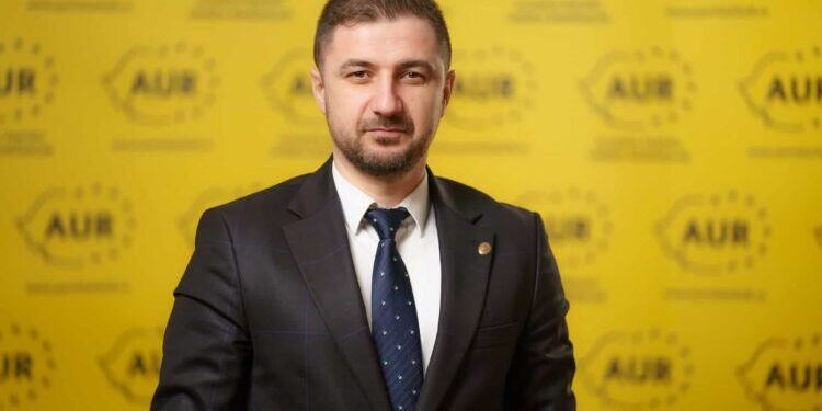 Adrian Axinia: Am sesizat Avocatul Poporului, înghețarea pensiilor e ilegală și imorală