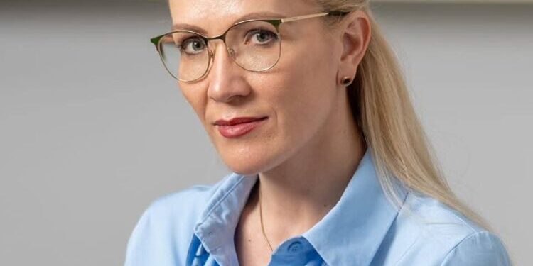 Ramona Bruynseels (AUR): Hoția din hipermarketuri trebuie să înceteze! Adaosurile comerciale discriminatorii lovesc direct în fermierii români