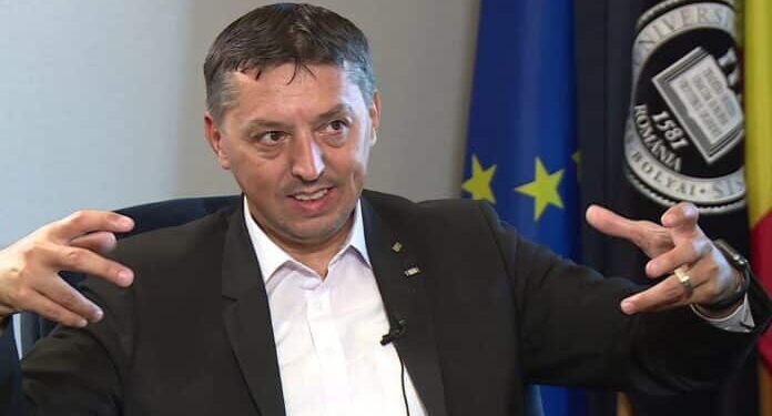Cornel Nistorescu: Ministrul progresist adept al cancel culture Daniel David, psiholog clinician de marginea patului, a fost adus de PNL ca să măture după ce a lăsat în urmă Iohannis şi cu Deca