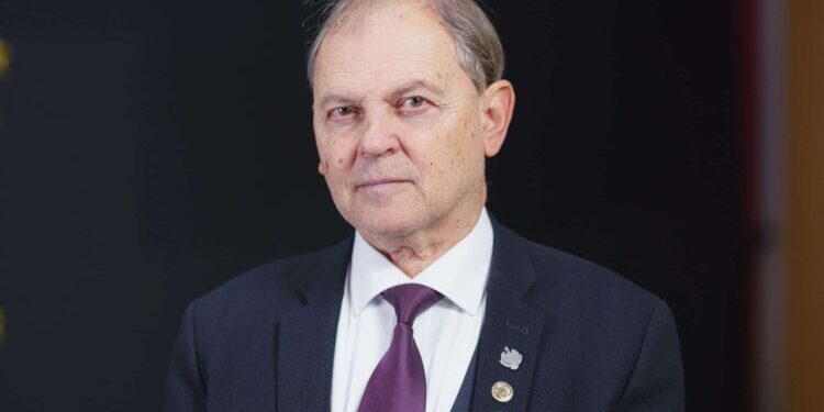 Andrei Dîrlău, senator AUR: „Sistemul sorosist globalist continuă să lupte împotriva noastră, dar noi nu ne vom da bătuți!”