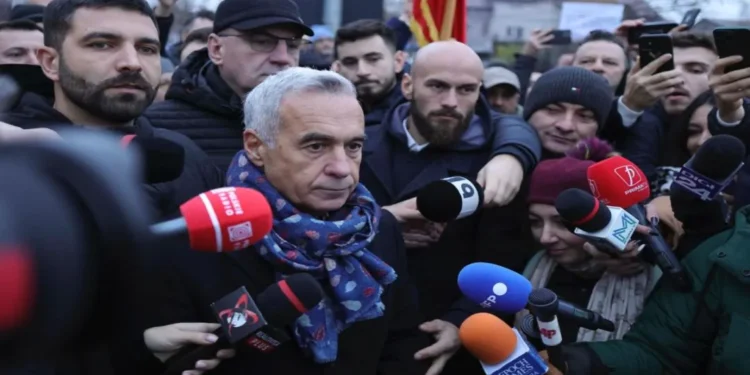 Candidatura lui Călin Georgescu a fost respinsă! Simpatizantii au manifestat la BEC