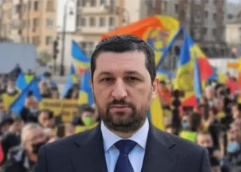 Marius Lulea (AUR): „Românii trebuie să fie în stradă, dar pașnic! Să nu cădem în capcana lor, nu avem nevoie de anarhie, ci de dreptate!”