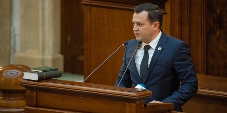 Cătălin Silegeanu: Pensionarii din Botoșani merită mai mult! Este timpul pentru acțiune reală!
