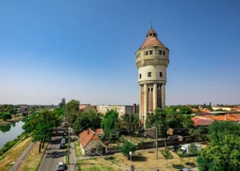 Primaria Timisoara, singura din țară care dă banii înapoi la Ministerul Culturii. Primarul neamț Fritz nu a terminat reabilitarea Turnului de Apa din Iosefin